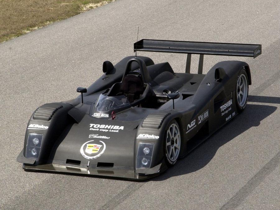  Cadillac LMP-01 2001 года  (фото 4 из 9)